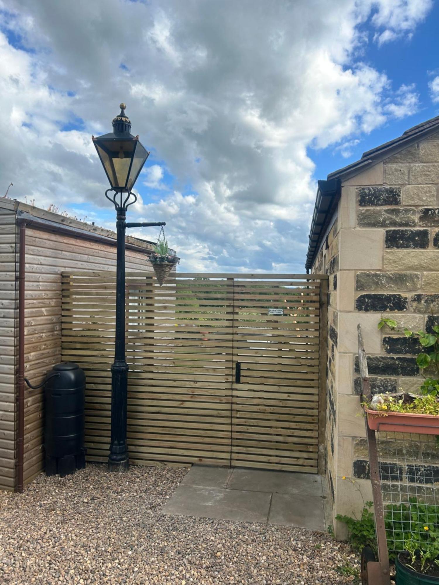 The Stables At Lower Carr Barn Halifax Exterior photo